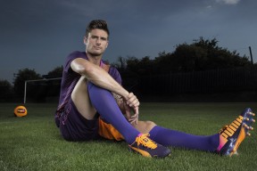 开云体育世界杯-当国王在抢七夜加冕，恩比德如何用一场史诗接管，击溃宿命与心魔