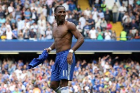 开云体育中国-当宿敌的血液在总决赛燃烧，步行者与黄蜂的史诗鏖战