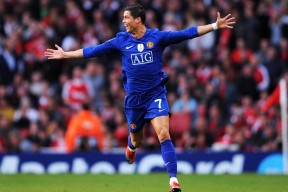 开云体育官网-魔术血拼76人，塔图姆成为关键先生，当宿敌相遇，谁主沉浮？