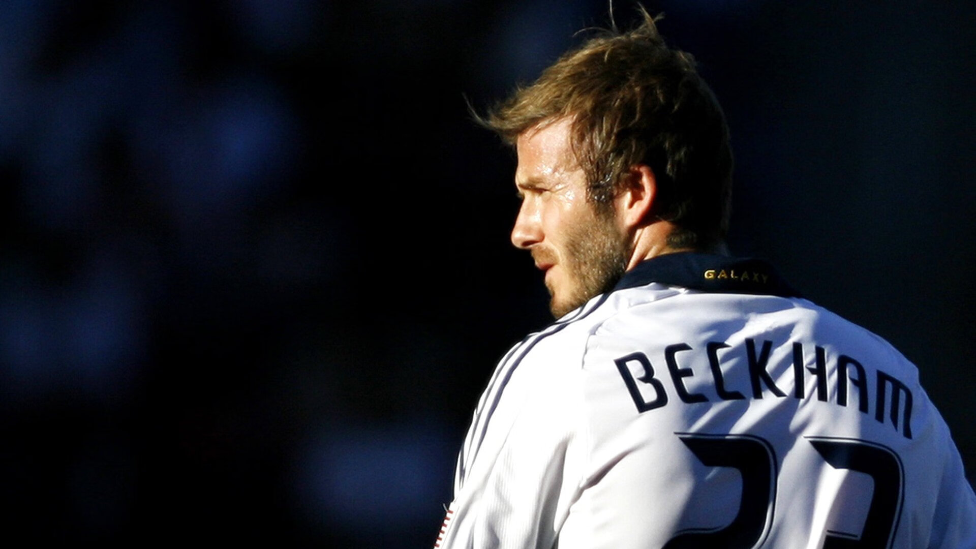 当巴黎绝杀苏格兰，NBA季后赛的时空裂痕